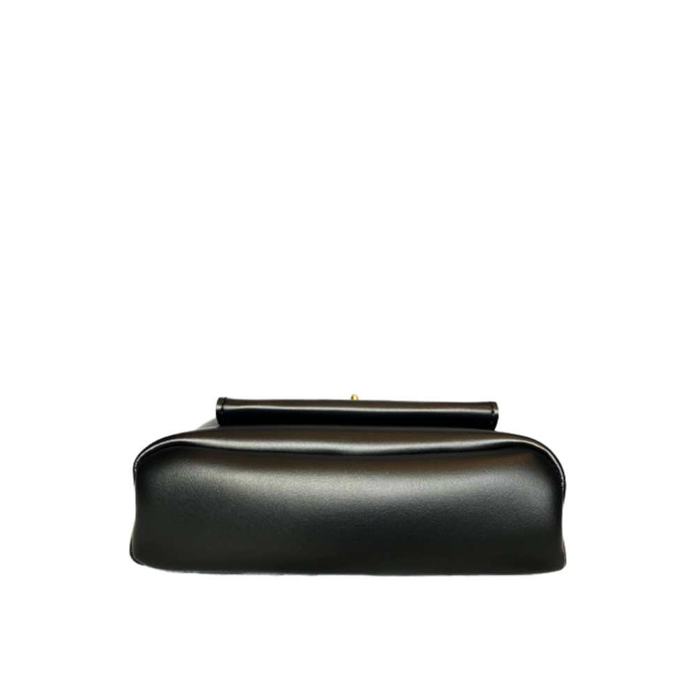Vintage Bag with Closure - The Essential Retro Chic of Grace