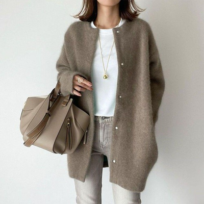 Sophie – Elegant Cashmere Cardigan