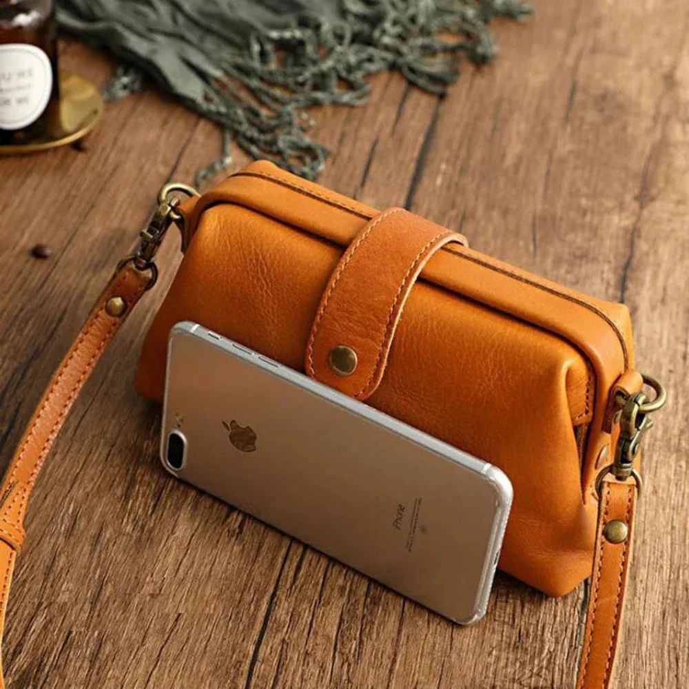 Freja Leather Tone™