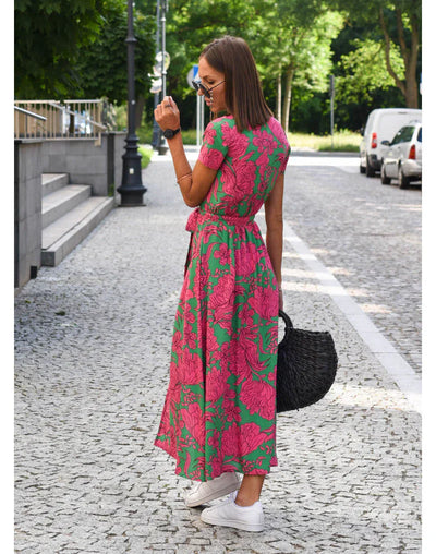 Suzanne | Elegant Dress with V-Neck